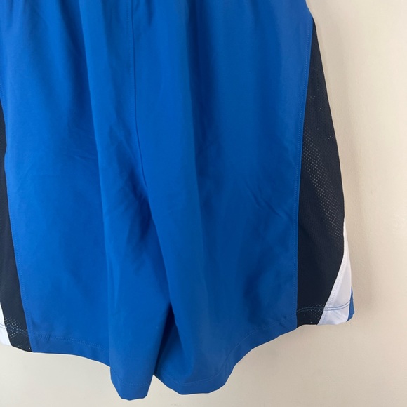 Under Armour Blue Mesh Lined Running Shorts, Medium - Picture 5 of 6